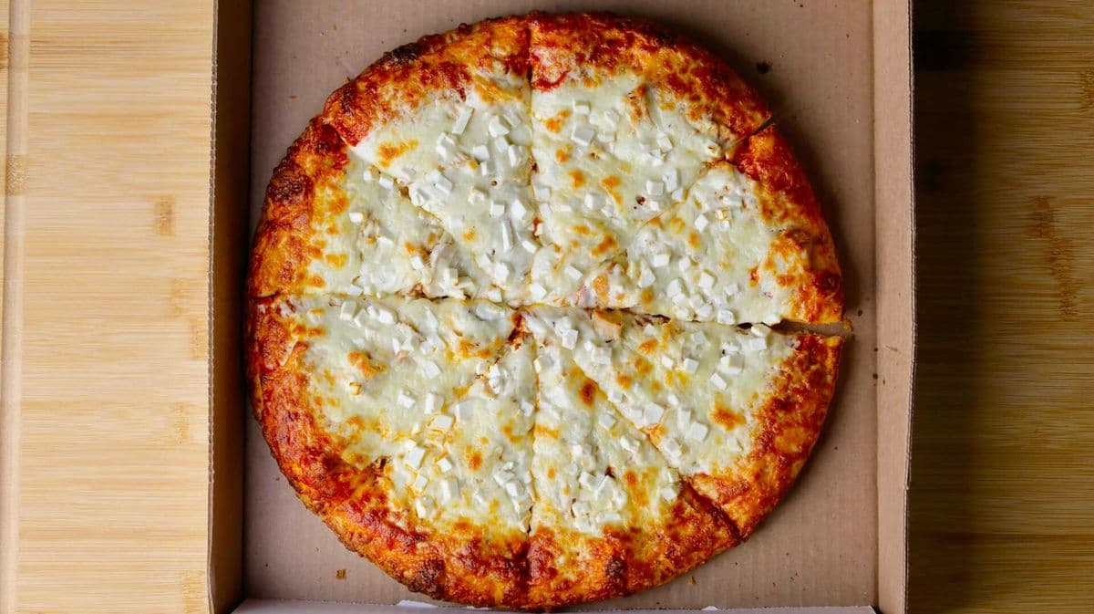 13" Chicken Pesto Pizza