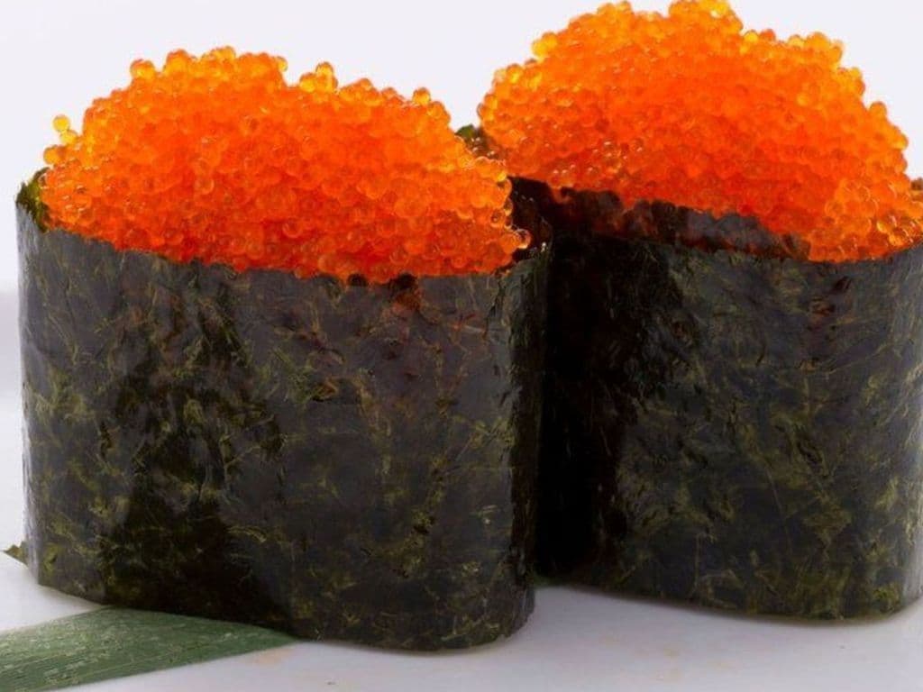 Tobiko Sushi (2pcs)