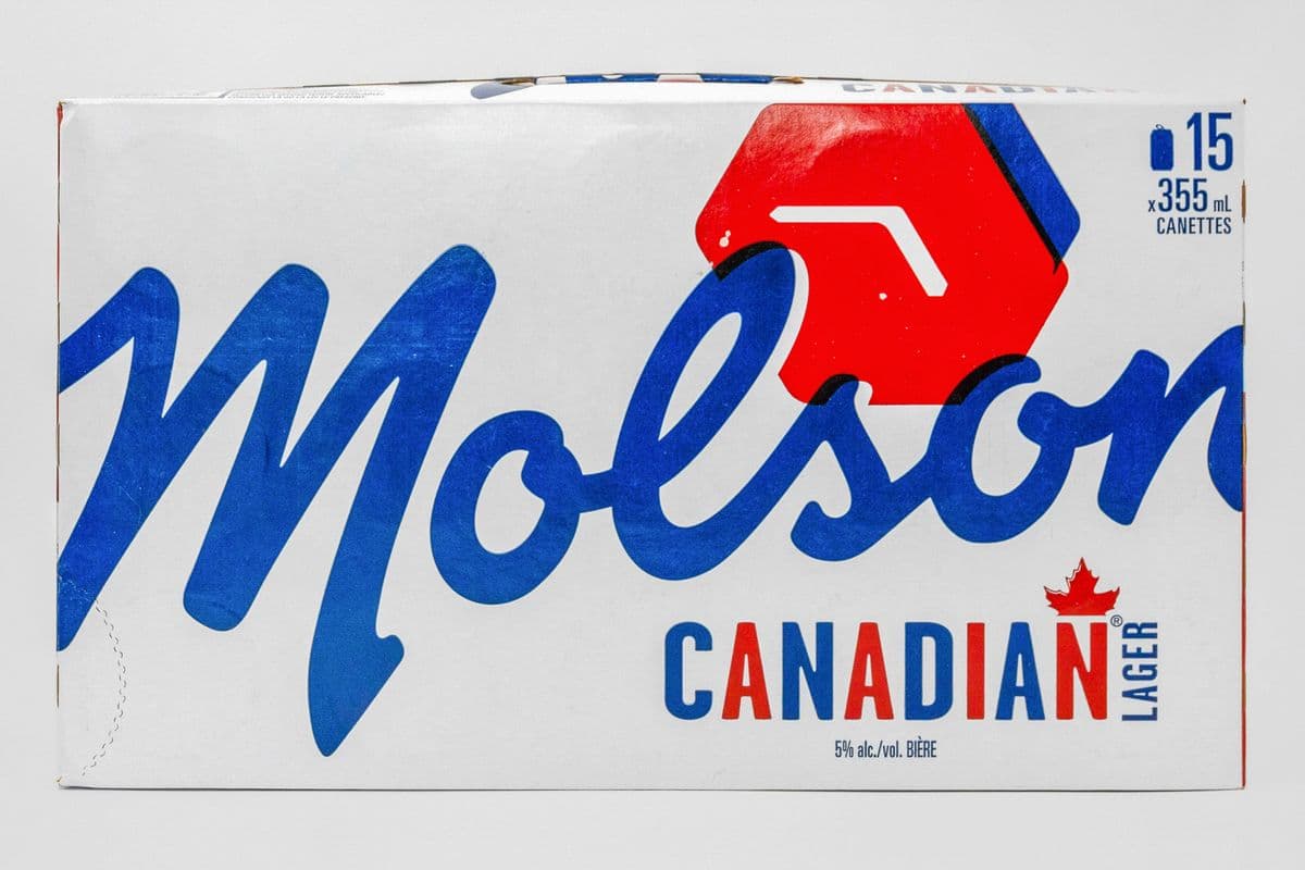 Canadian 15 pk (15 x 355 ml Cans)