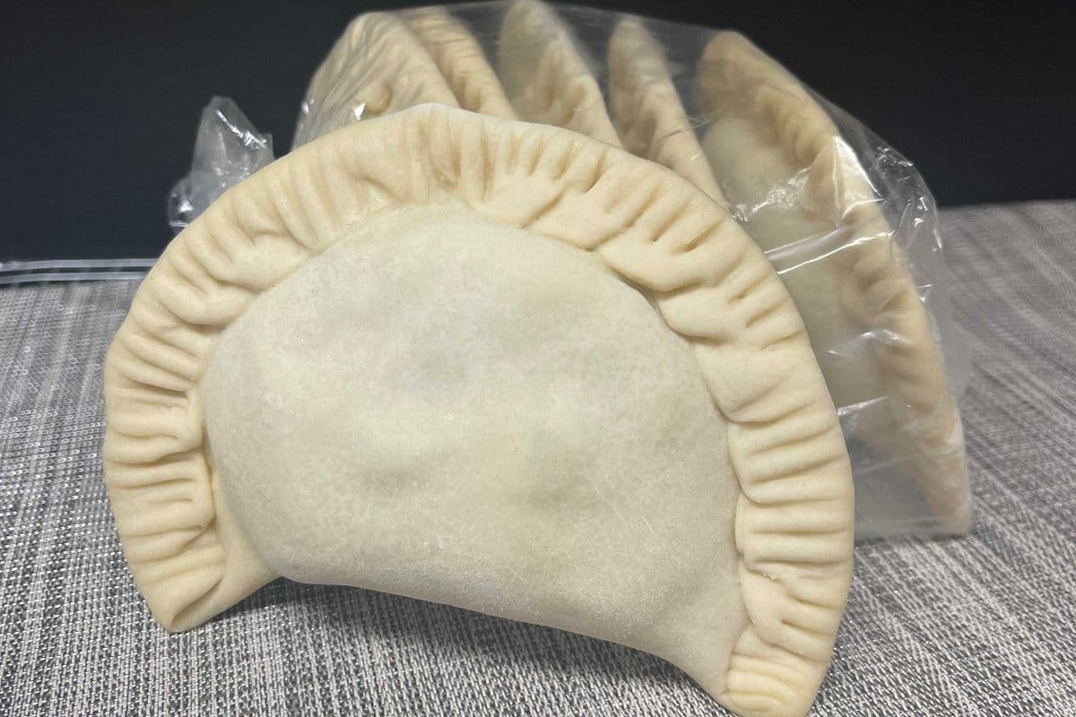 Frozen Vegetable Empanadas 1/2 dozen