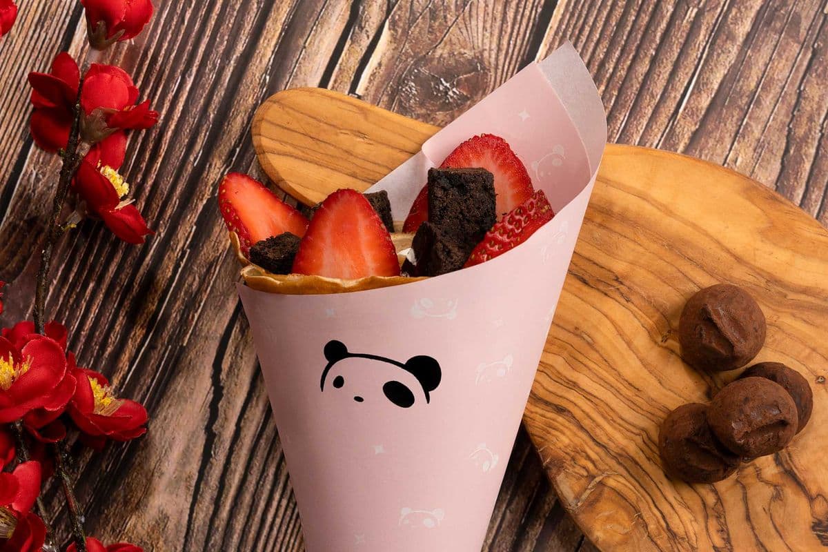 Strawberry Brownie Crepes 草莓布朗尼可麗餅