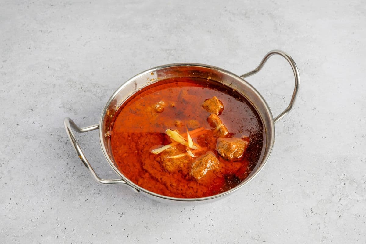 Deghi Veal Qorma