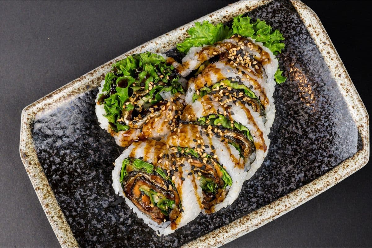 BC (Main St.) Roll (6 Pieces)
