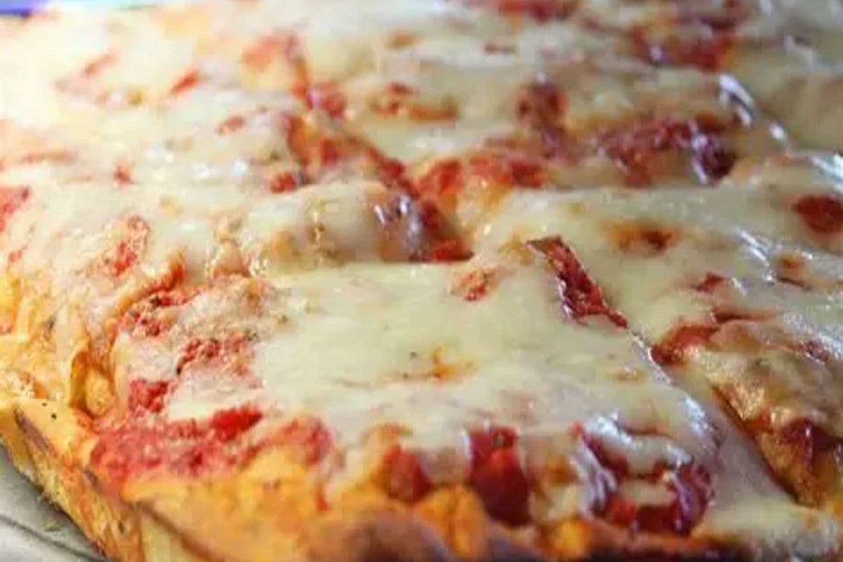Large Sicilian Pizza