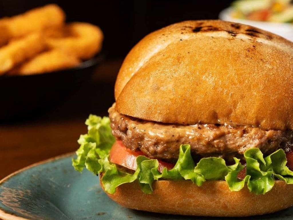 Peri Sirloin Burger with 2 Sides