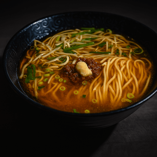 Hakka Style Scallion Oil Minced Pork Sauce Noodle Soup w/ Deep Fried Items / 客家蔥油肉燥陽春麵搭炸物