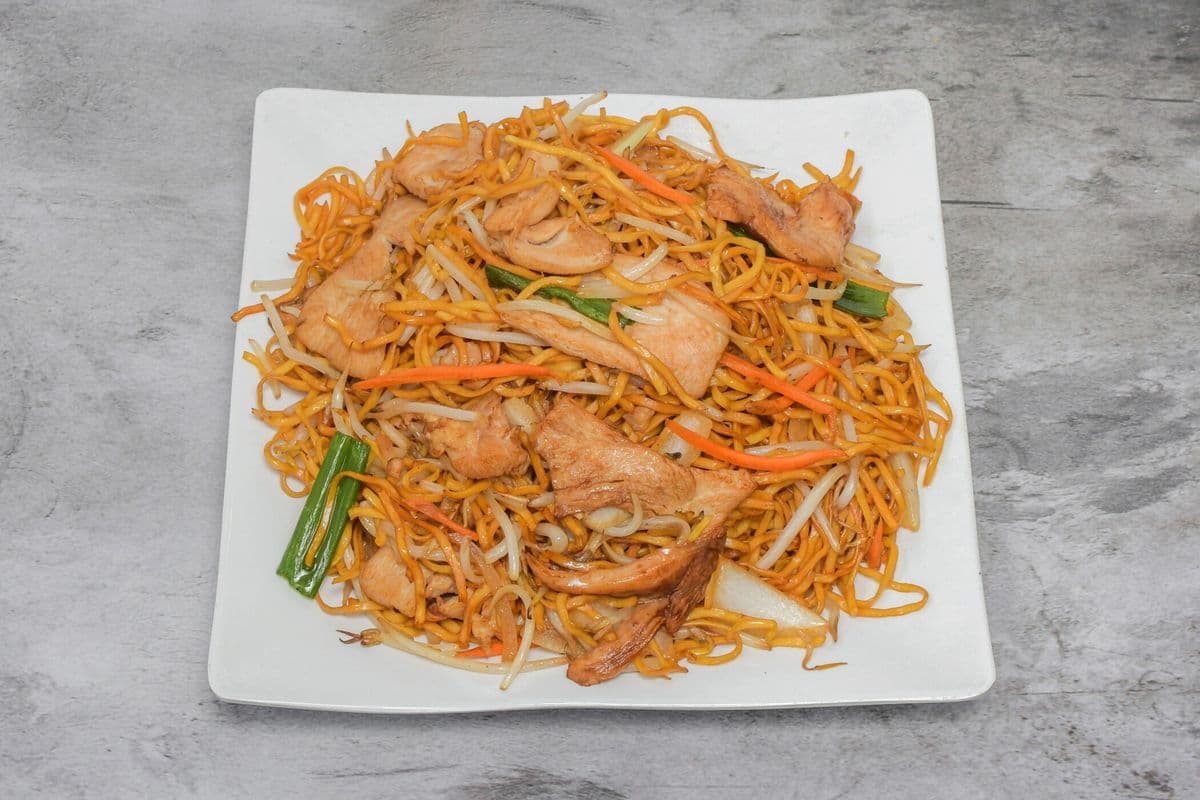 T7. Curry Pad Thai