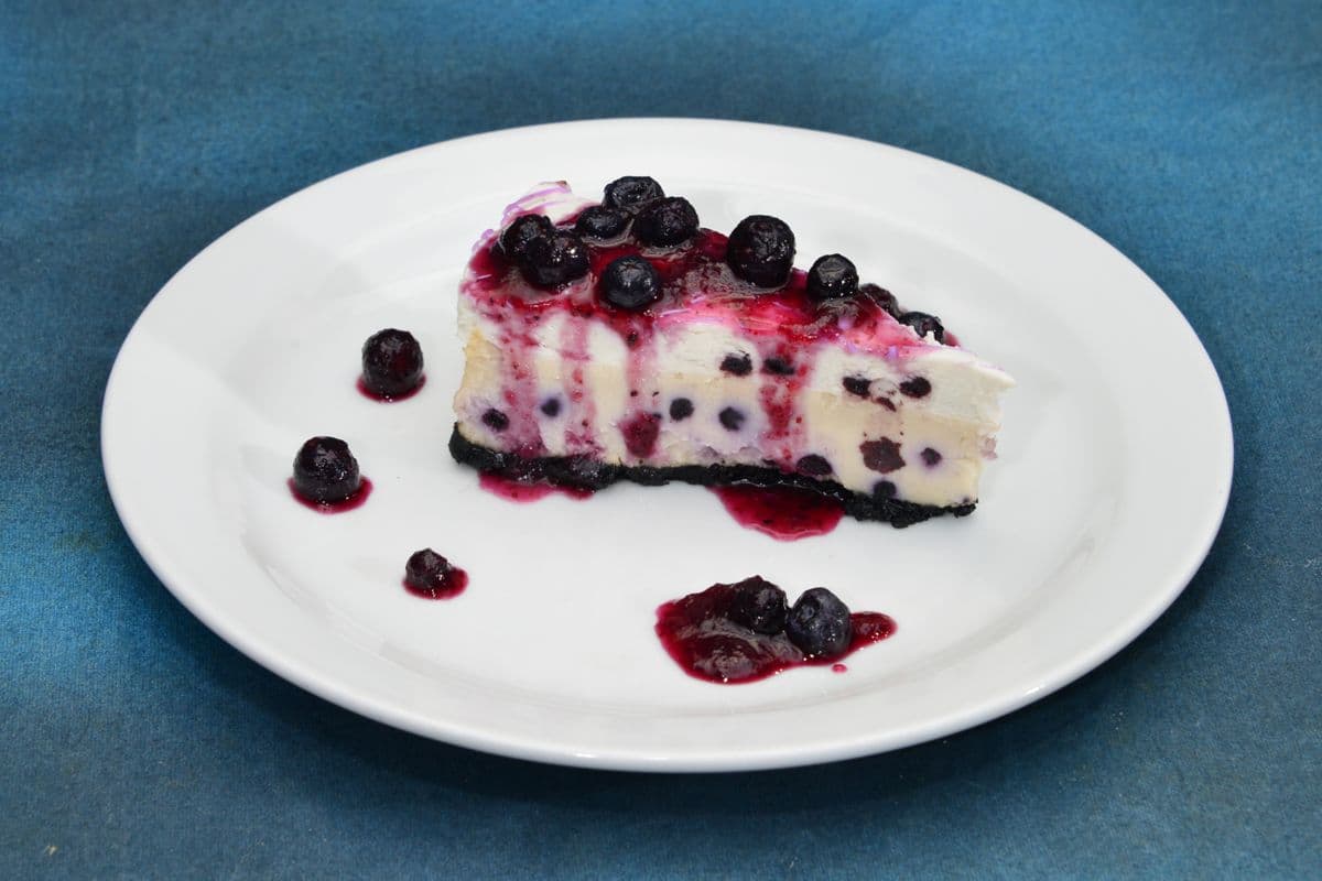 Blueberry white chocolate cheesecake