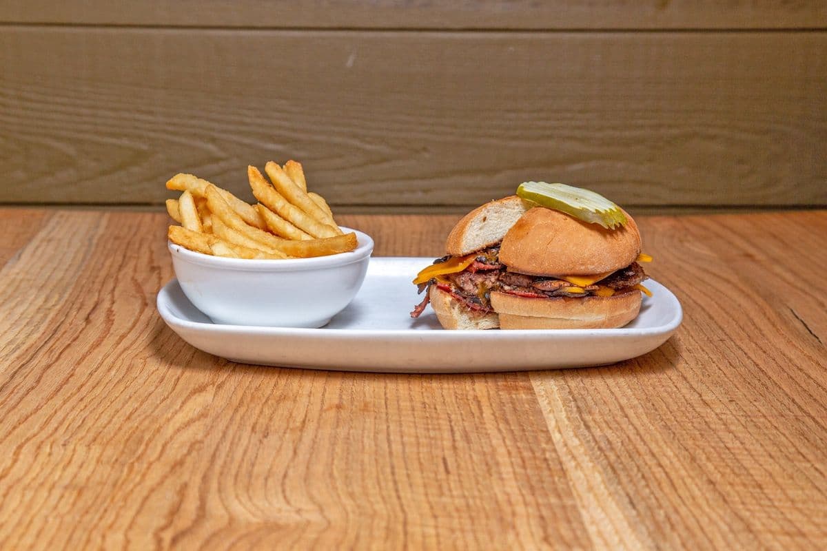 Simon Baker Burger