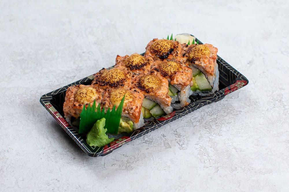 Salmon Aburi Roll