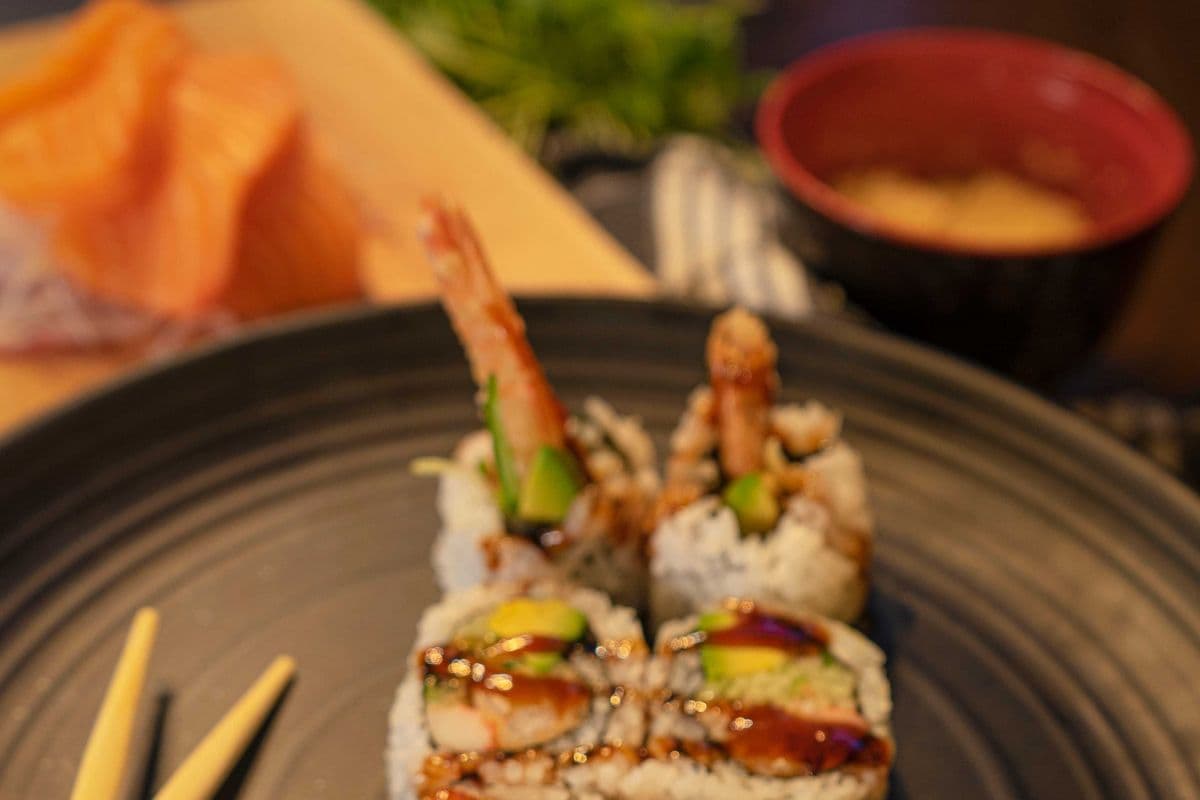 Salmon Sashimi and Dynamite Roll Combo