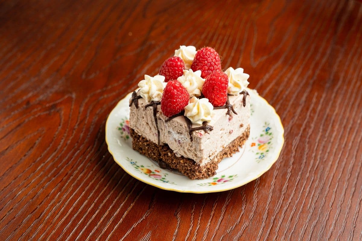 Chocolate raspberry cheesecake