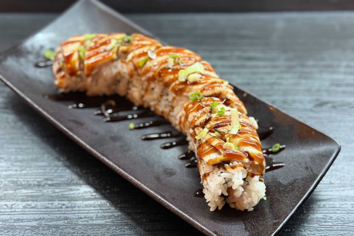 SR22. Aburi Roll - Tuna