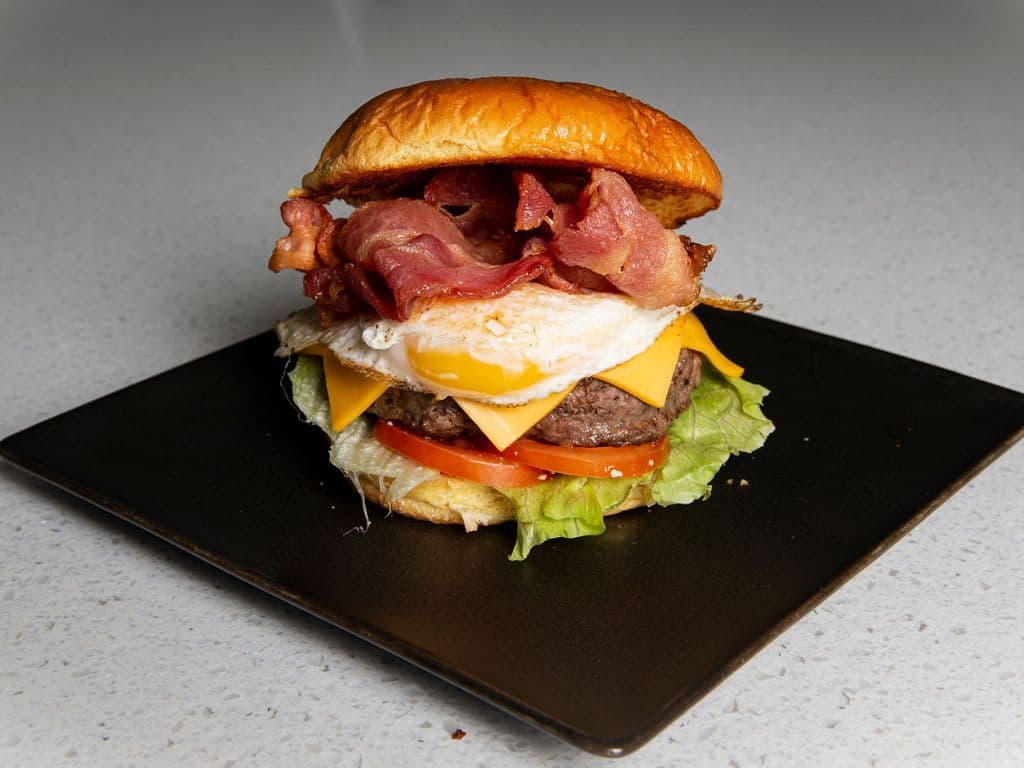 Hamburger & oeuf frit