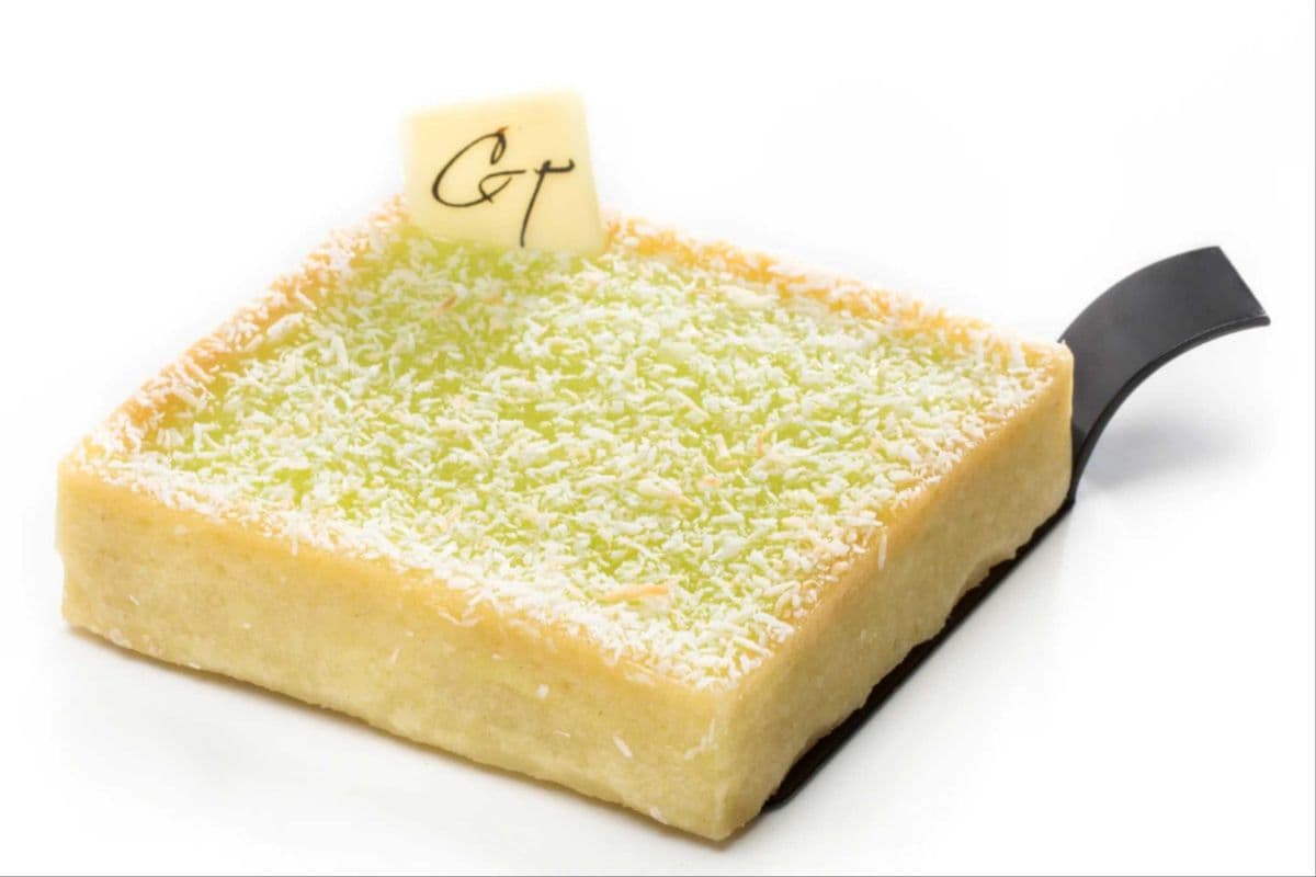 Lime-coconut tarte