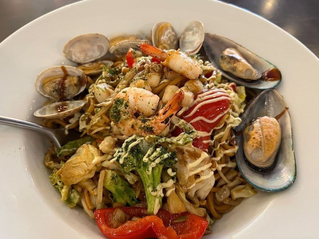 Seafood Yaki udon