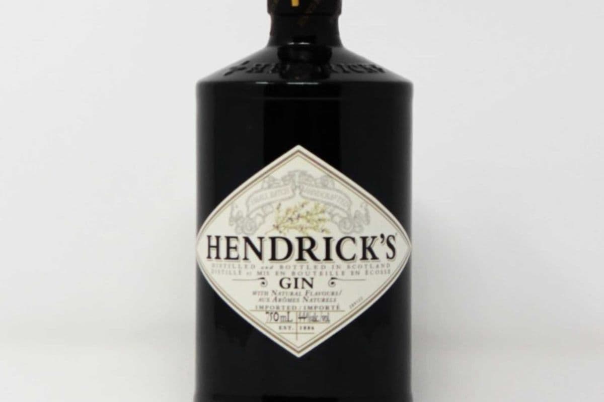 Hendrick's Imported Distilled Gin (750 ml) (1 x 750 ml)