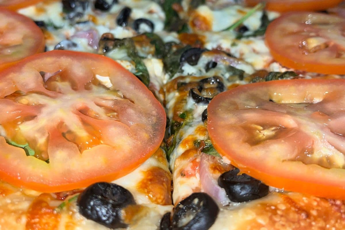 13. 10" Small Veggie Mediterranean Pizza
