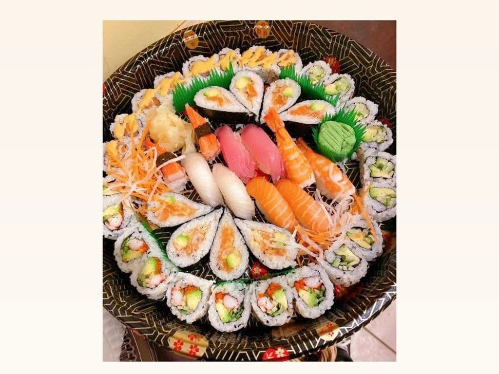 Party Tray 9(42 pcs)