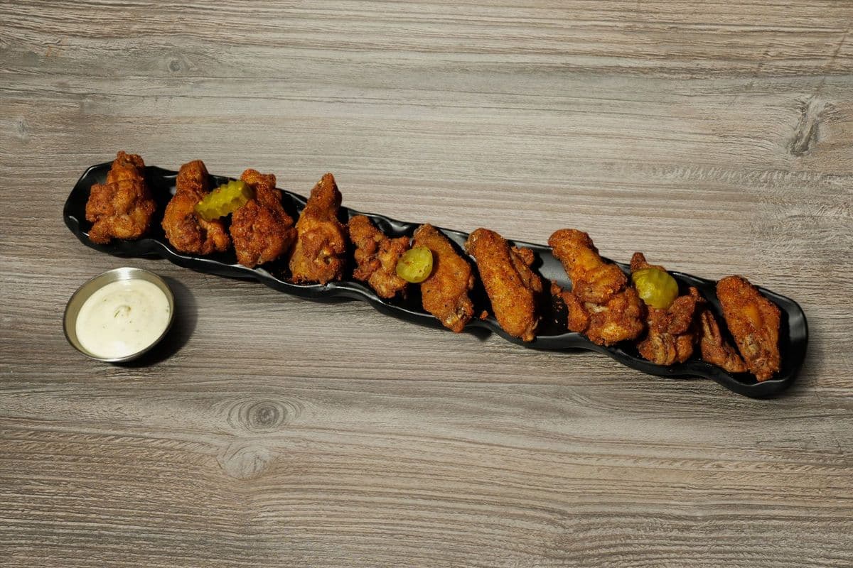 Chicken Wings (8-10 pieces)