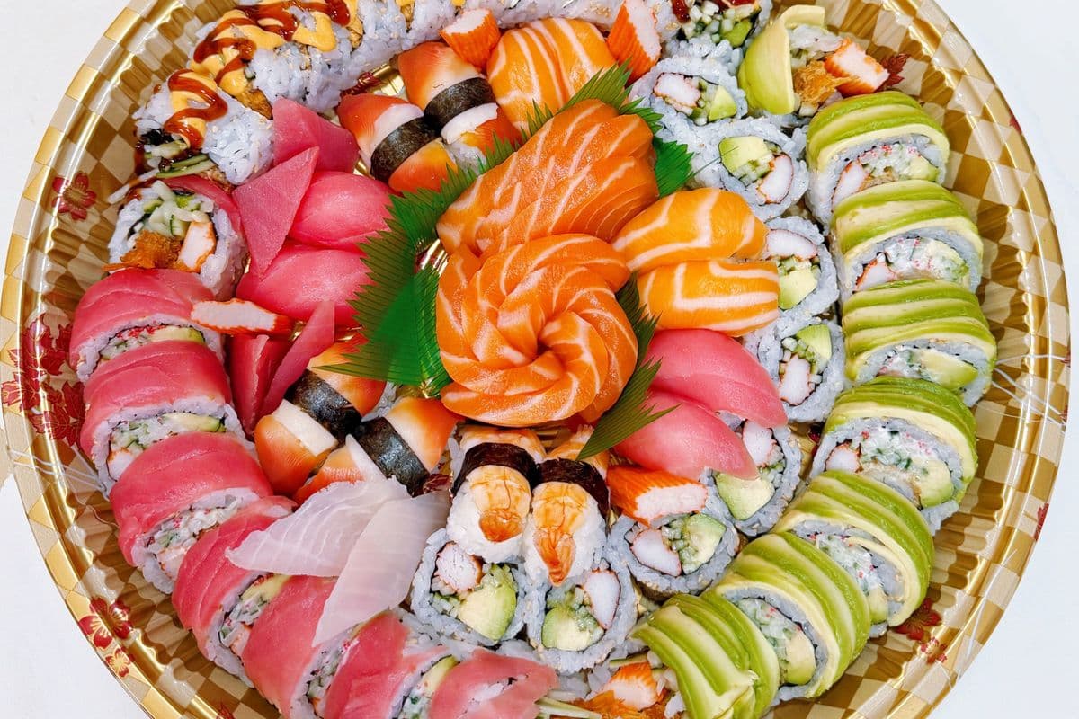 Mikama Party Tray (60 pcs)