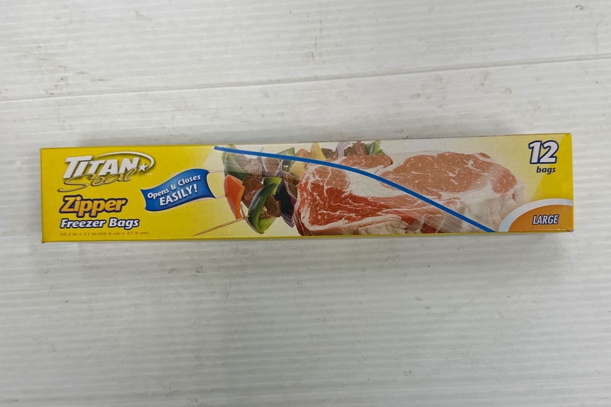 Titan Zipper Freezer Bags (Large) (12 Bags)