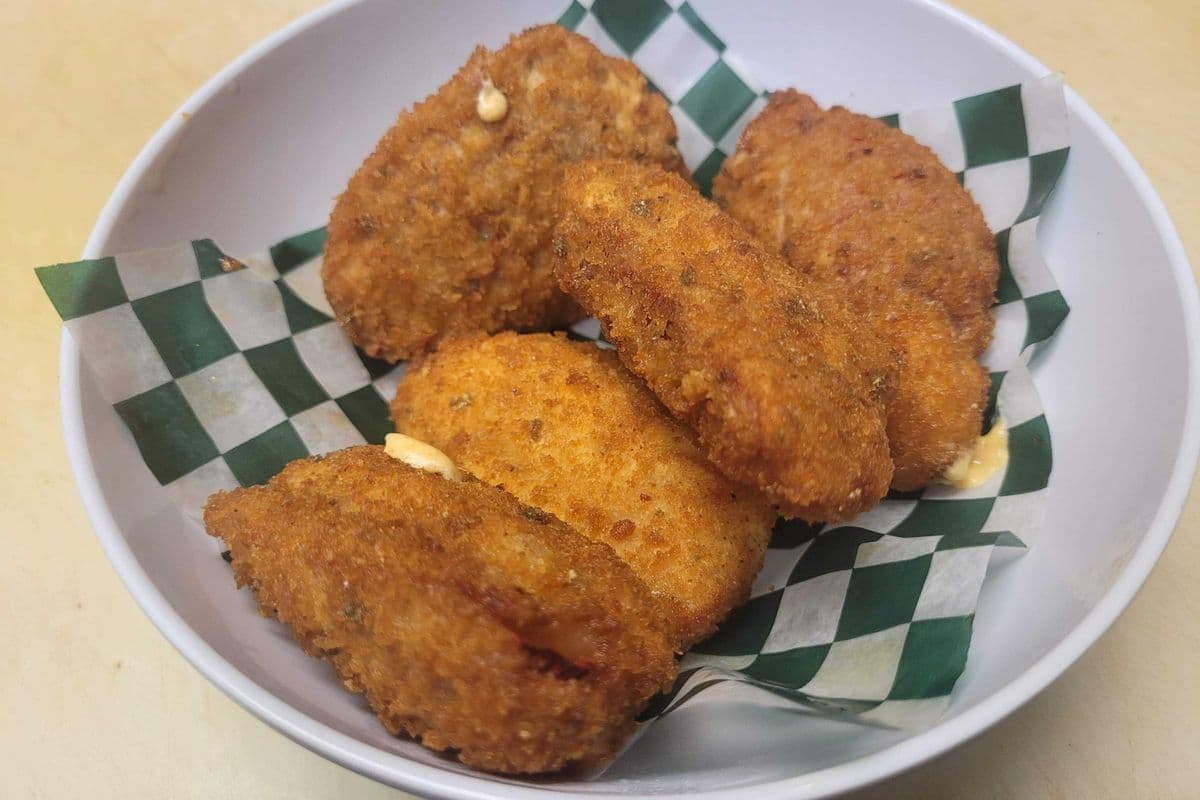 Jalapeno Cream CheesePoppers (6 pcs)