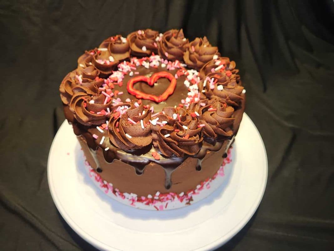 Valentine's Day Cake - Chocolate