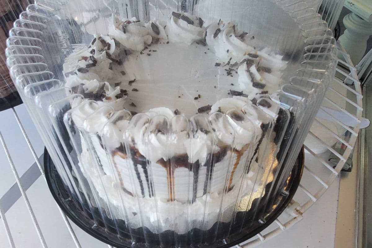 8" Marble Caramel Cake