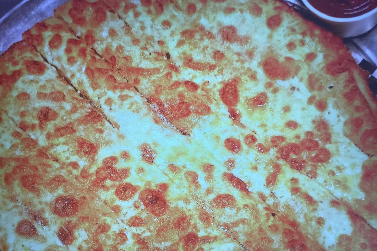 GARLIC CHEESE BREAD