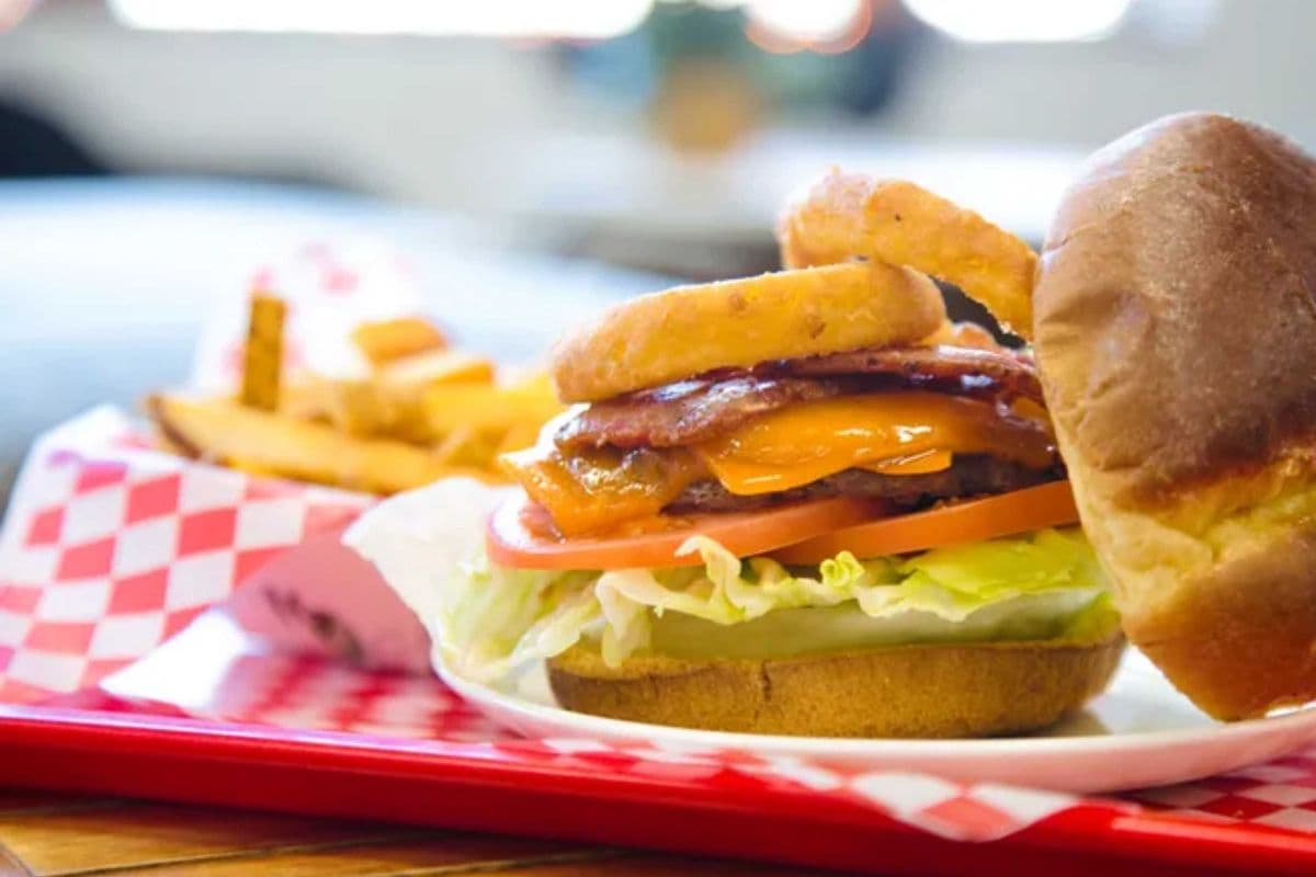 Bang on Burger with Cheese and Bacon