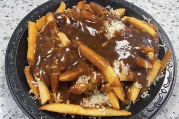 Medium Poutine