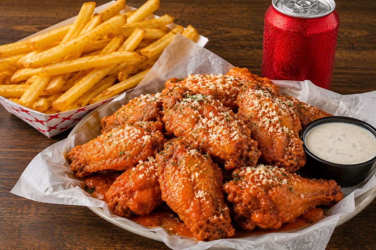 Buffalo Parm Wings Meal (10pcs)
