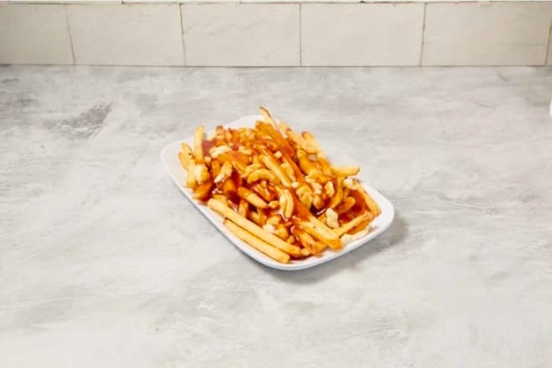 Regular Size Classic Poutine