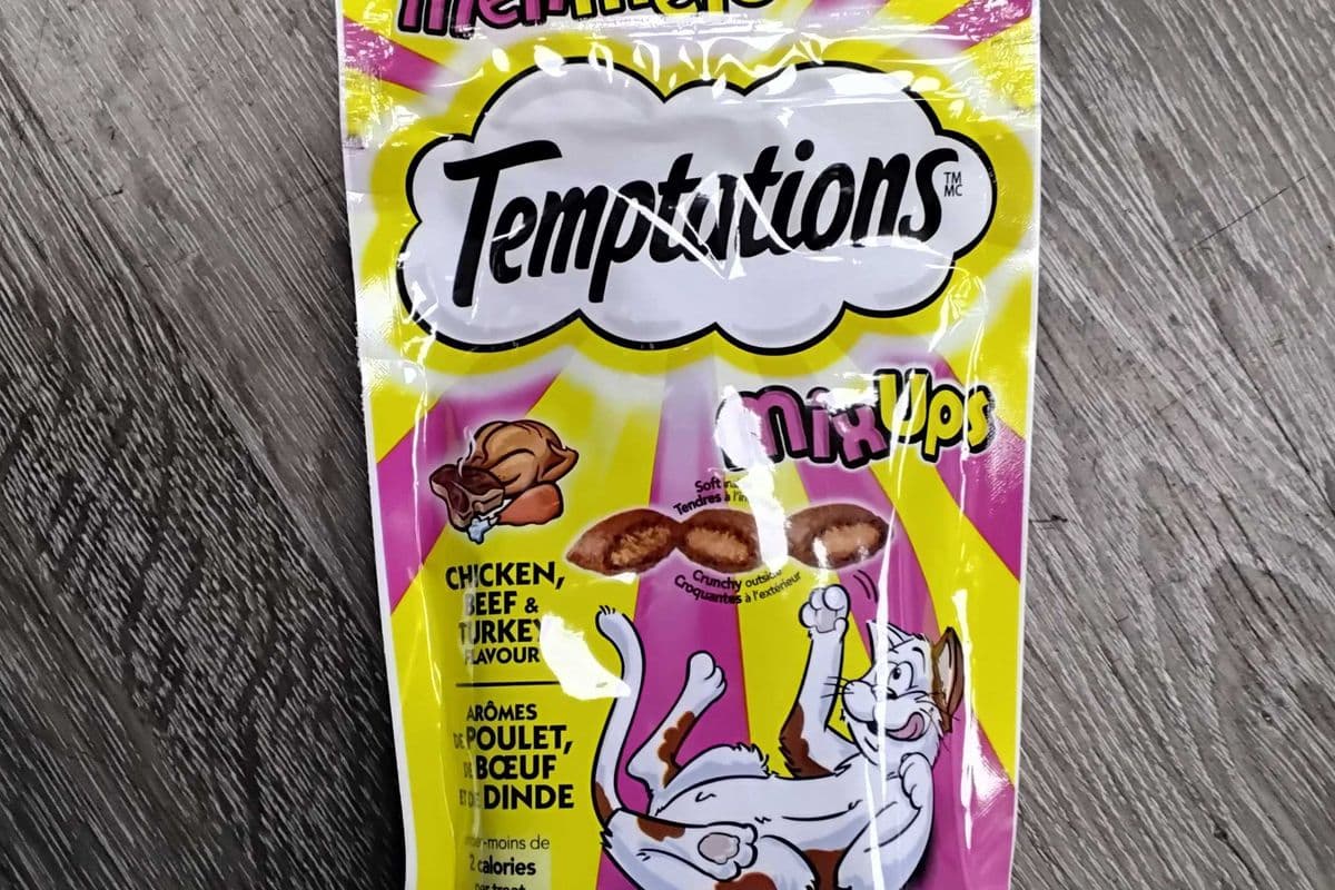Temptations mixups chicken,beef & turkey (85g)
