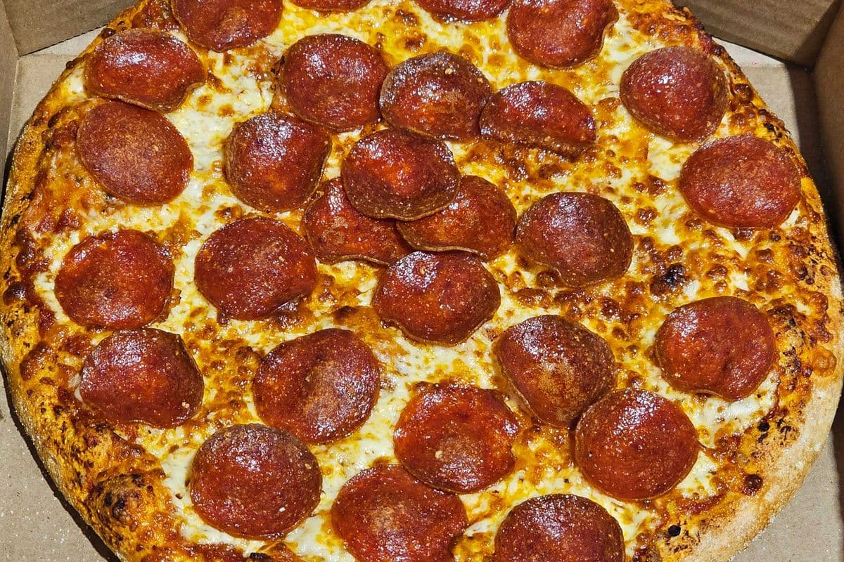 Real Deal - Large Cheese or Peperoni