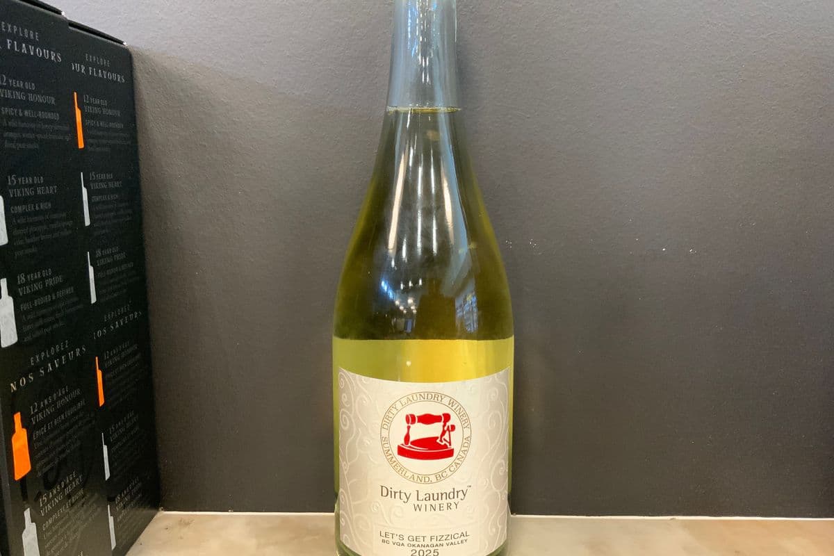 DIRTY LAUNDRY - LETS GET FIZZICAL (1 x 750ml)
