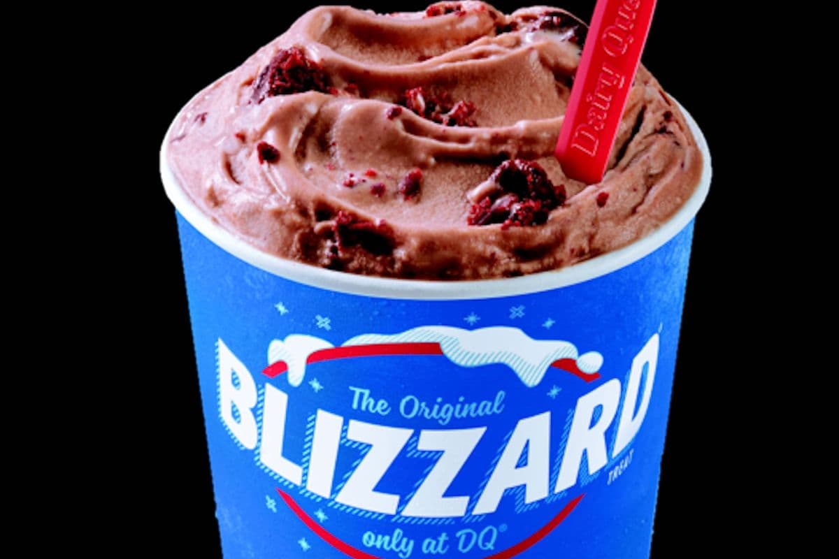 Red Velvet Cake Blizzard® Treat