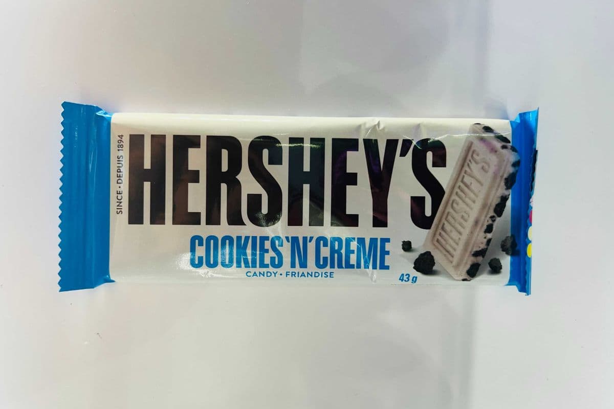 Cookies and cream. (Hershey's) (43 g)