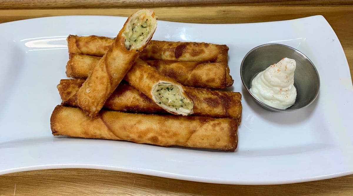 Cigares de fromage (4 mcx) / Cheese Cigars (4 pcs)