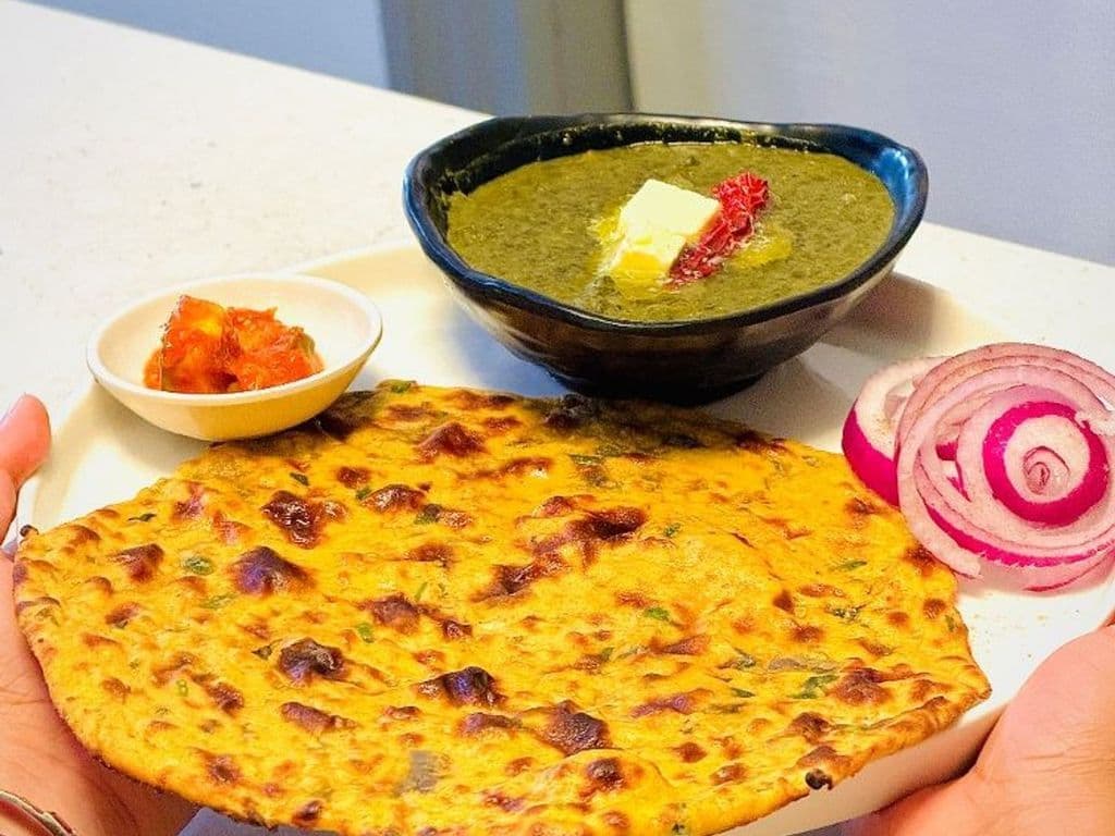 Saag + 2 Missi Roti ( Meal for 1) Fresh made