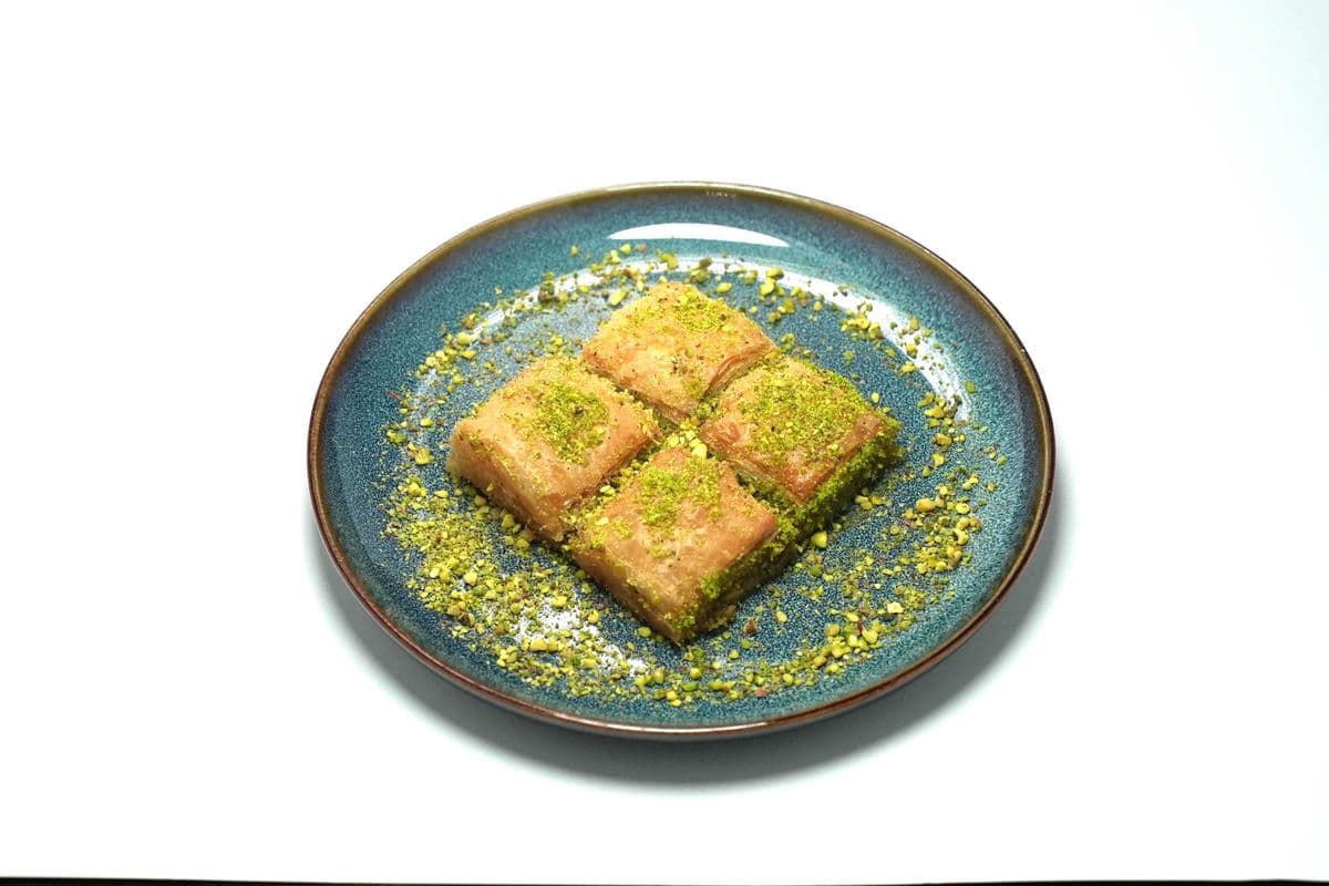 Baklava (4pcs)