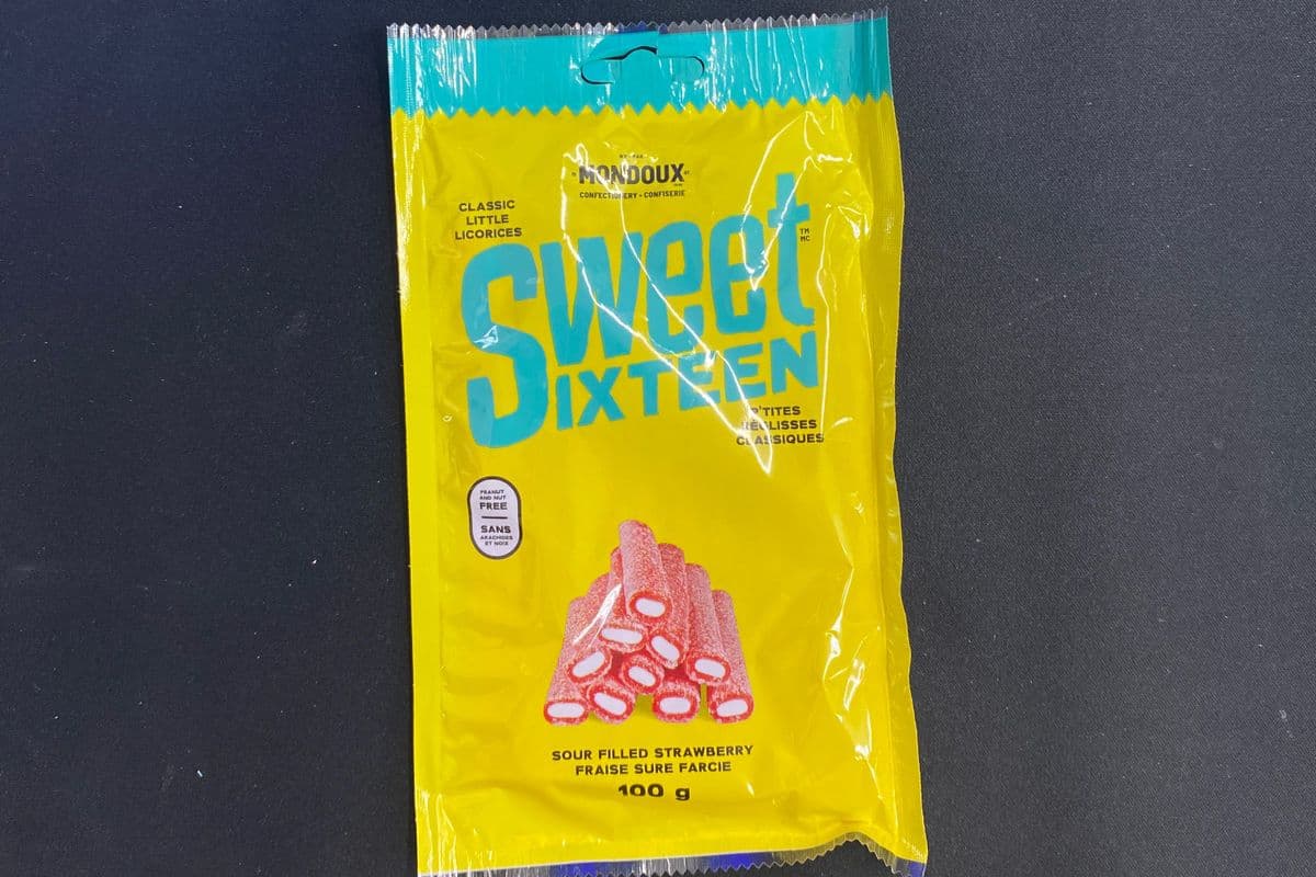 Sweetsixteen Fraise sure farcie/sour filled strawberry 100g (100g)