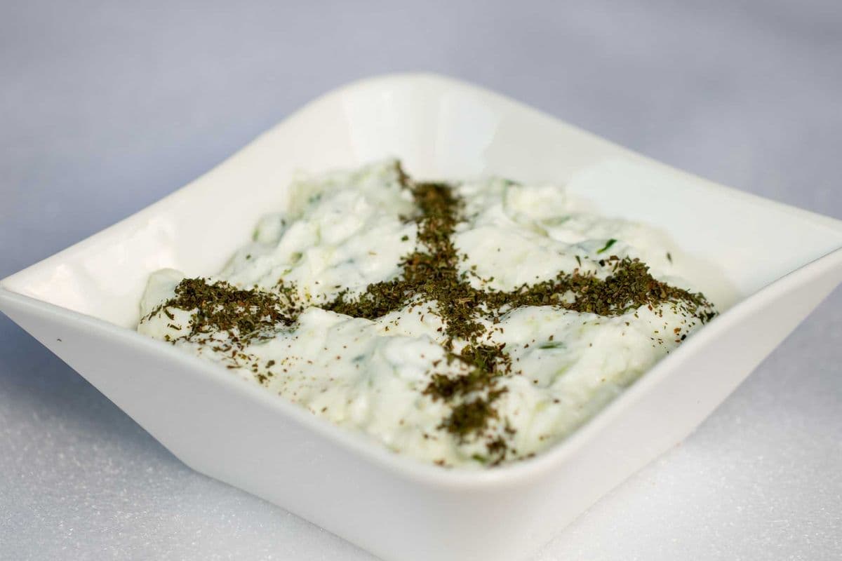 Mast Khiar (Cucumber with Yogurt)