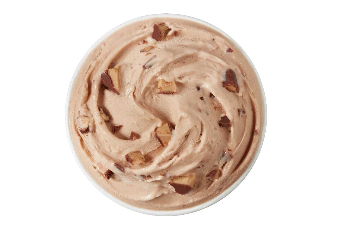 Cappuccino Skor Blizzard® Treat