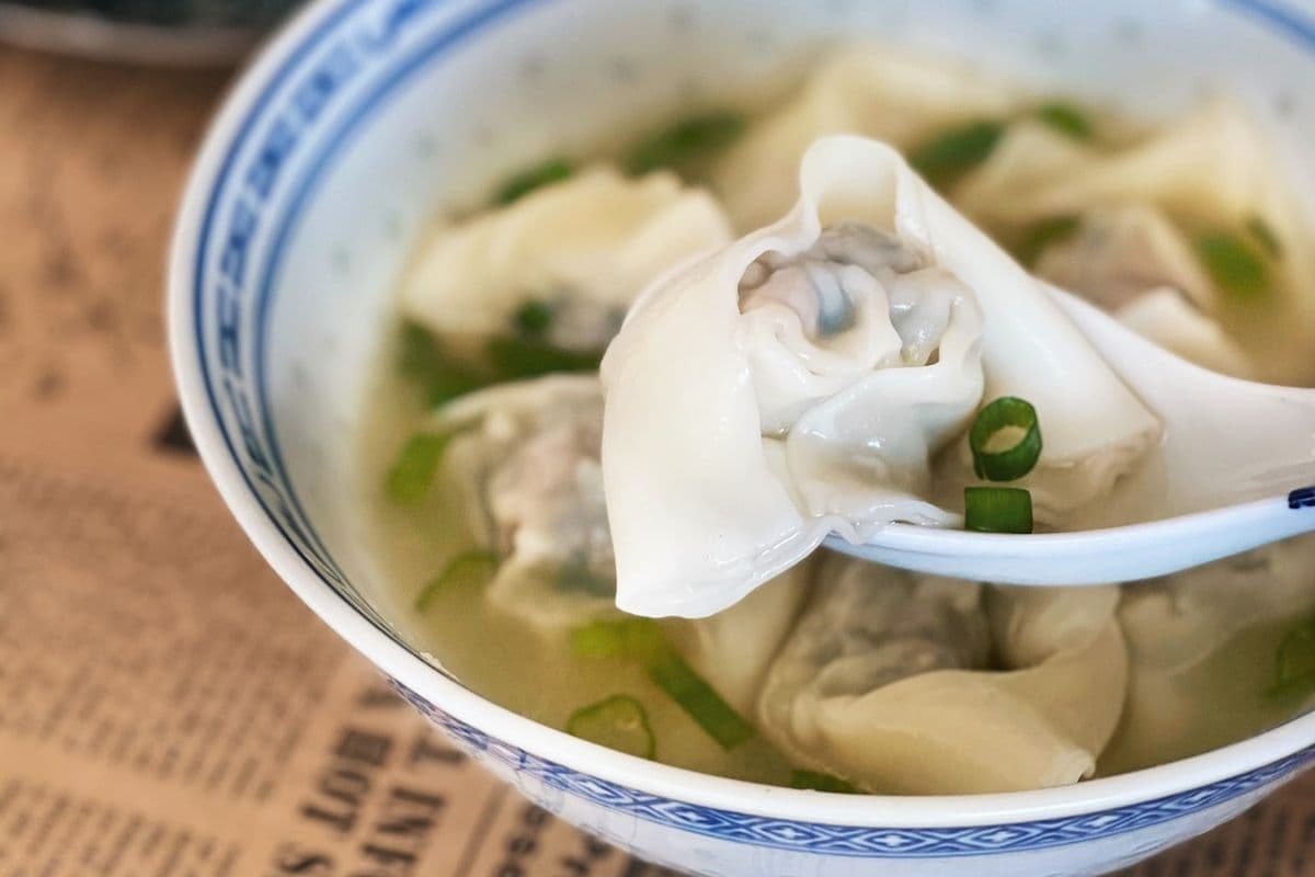 Shanghai Style Pork and Bok Choy Wonton (320 gm) (16 pcs) ((320 gm) (16 pcs))