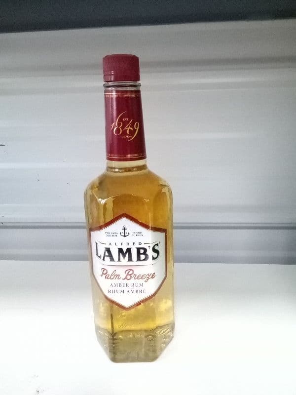 Lamb's Palm Breeze (750 ml)