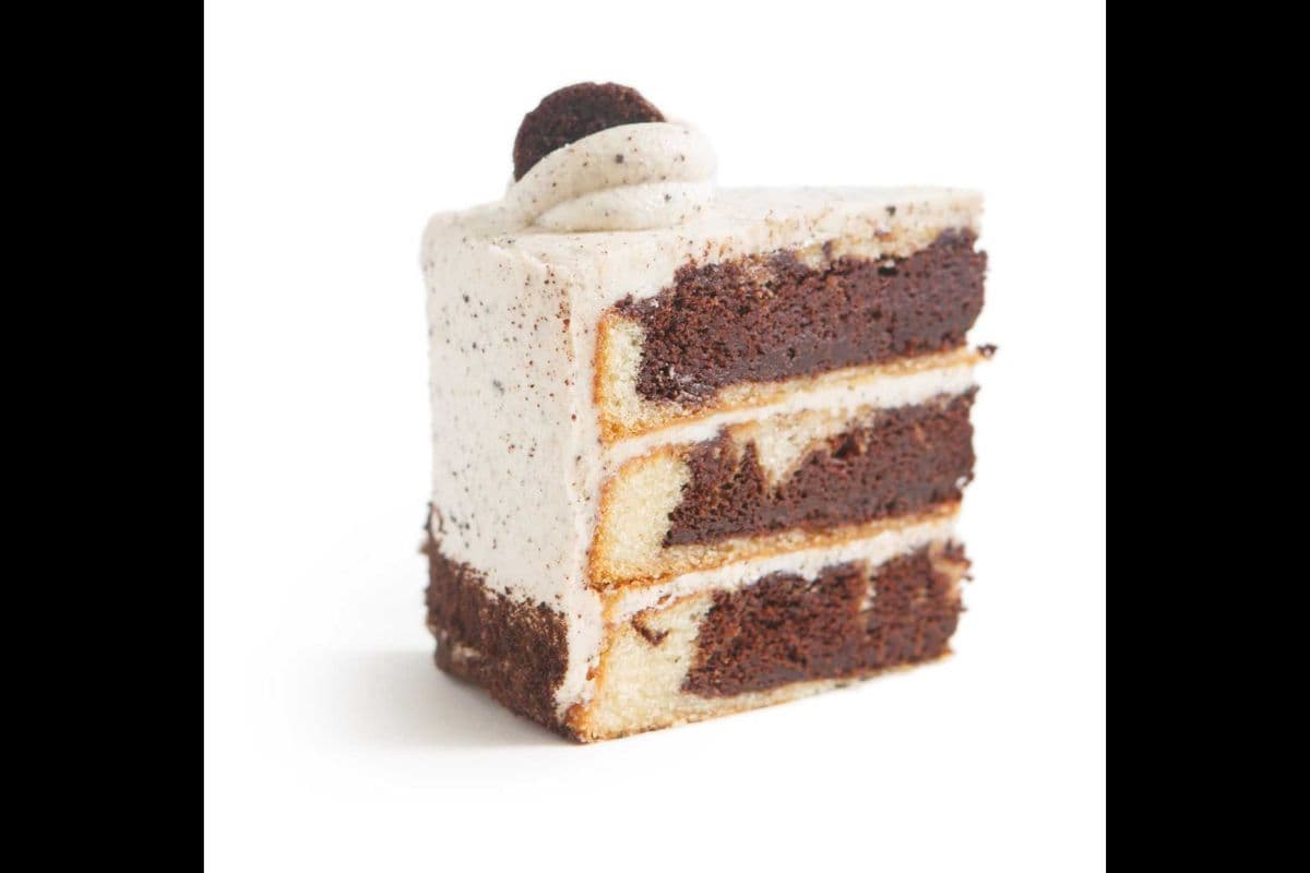 Nut Free Cookies 'n Cream Cake Slice (100g)