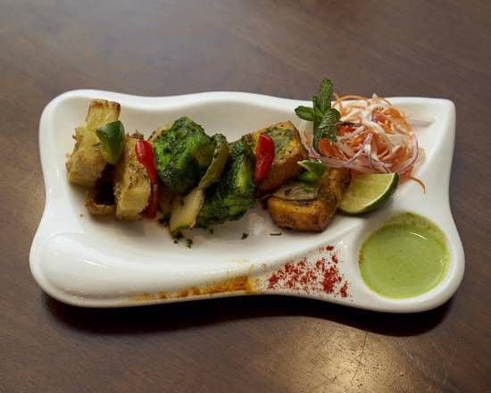 Ghul Mil Paneer Tikka Platter