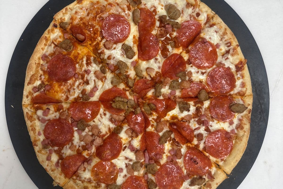 pepperoni pizza LARGE